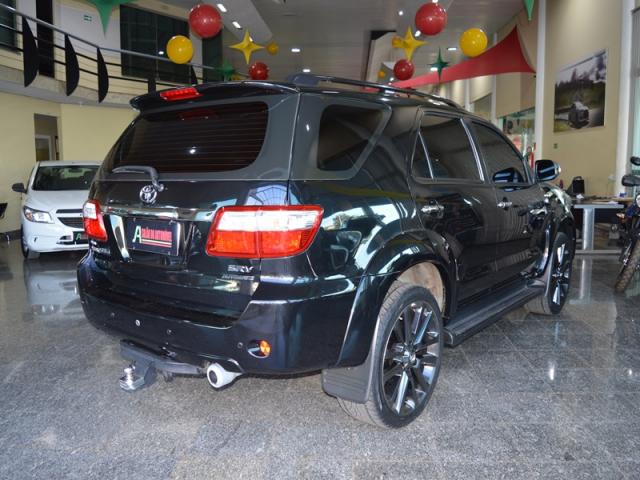 Toyota Hilux SW4 Srv 7 Lugares 4X4 AS - Foto 5