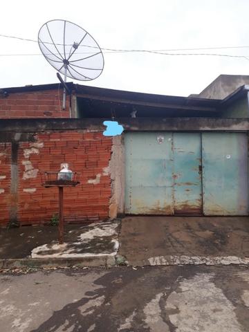 Vende-se um barraco no residencial das rosas
