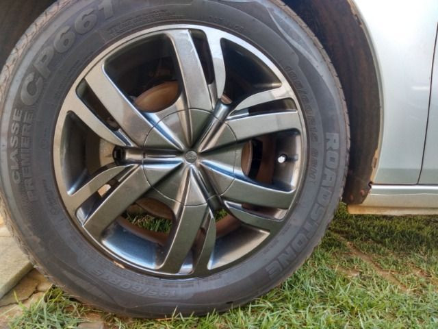 VW Voyage 1.6 2013/2014 - Prata - Foto 6