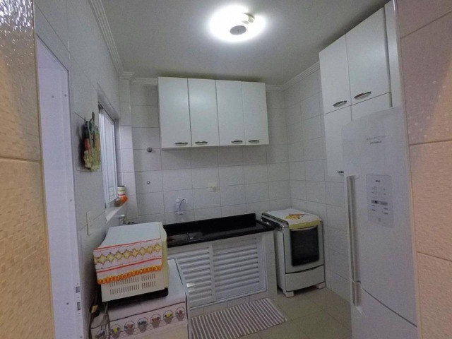 Oportunidade!! Excelente Apartamento com 2 dormitórios e quintal no Marapé em Santos