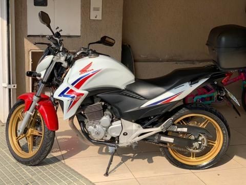 CB300R FLEX CAPITÃO AMÉRICA COM DESCONTO