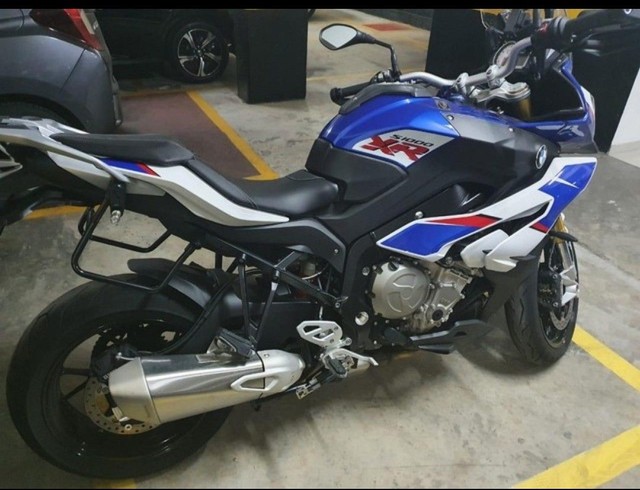 BMW S1000XR