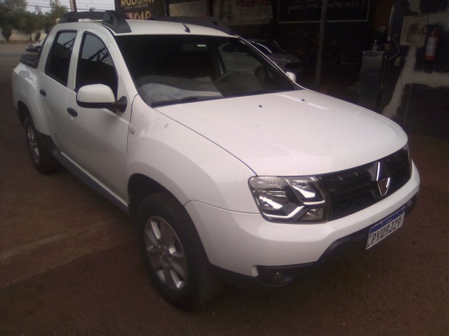 RENAULT OROCH 2017 1.6 FLEX
