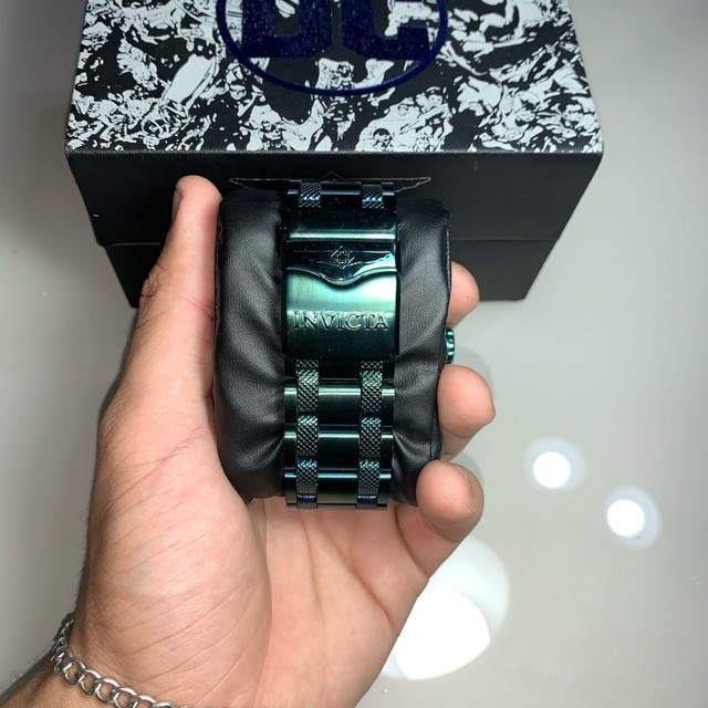 relogio invicta aquaman