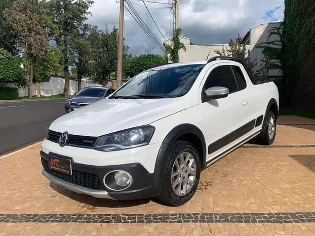 VOLKSWAGEN - SAVEIRO - 2014/2014 - Branca - R$ 67.900,00