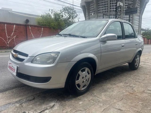 Chevrolet Classic 2015 passa a ter ar-condicionado de série - Carros e  motos - Extra Online