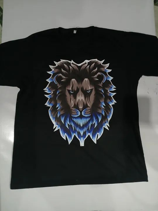 estampas em camisas, canecas, almofadas