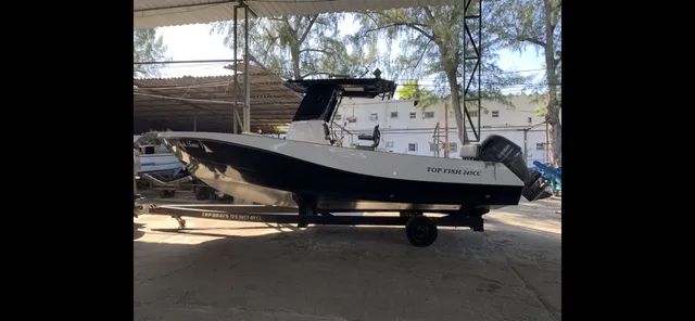 lancha top fish 245cc