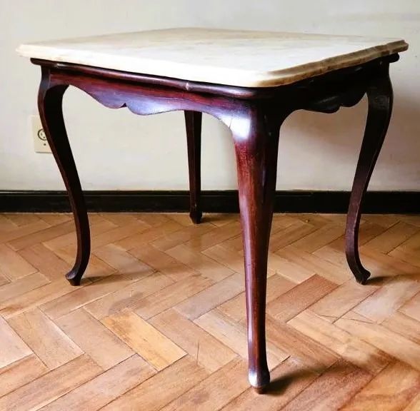 Mesa Apoio Estilo chipandelle confeccionado em madeira nobre Tampo Mármore chanfrado *  - Foto 3