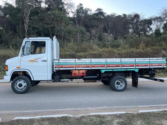 Merceds-benz 710 plus  - Foto 6