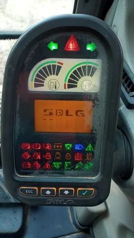 Escavadeira sdlg LG6225e ano 2014 - Foto 6