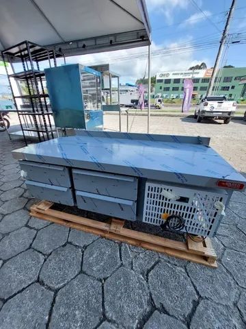 Balcão para hamburgueria refrigerado 1,55m com 4 gavetas 