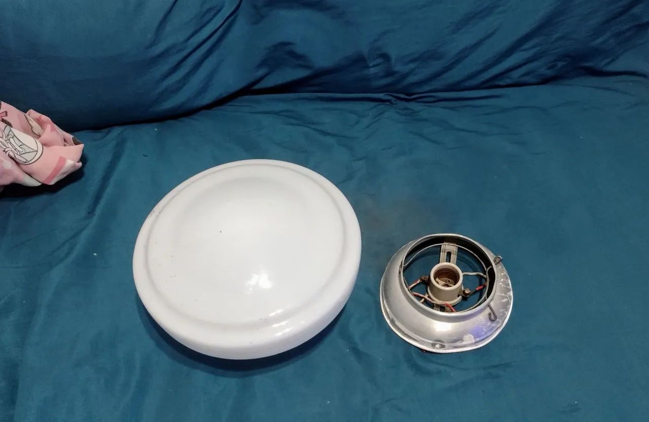 Luminária antiga vintage 23 diâmetro  - Foto 3