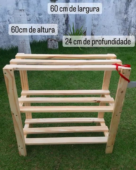 Sapateira em pinus 