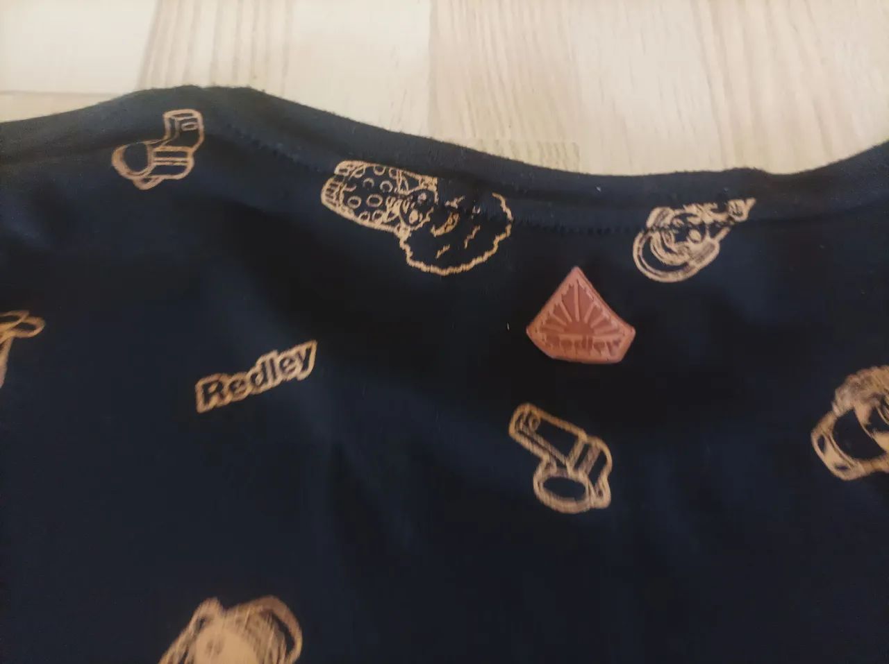 Camiseta Redley Preta com Estampa - Foto 4