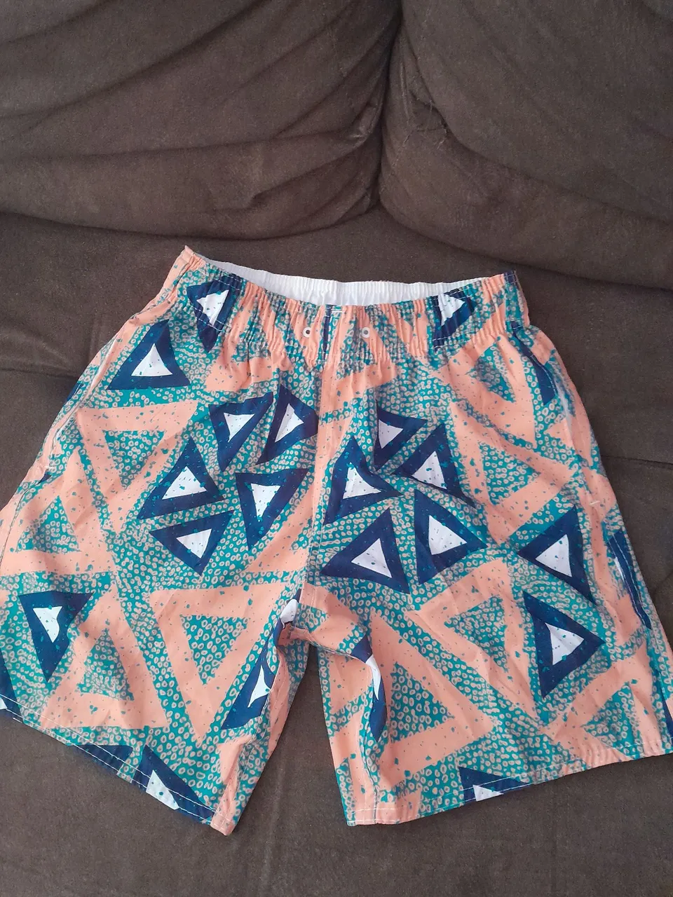 Shorts Masculino Estampado com Design Geométrico