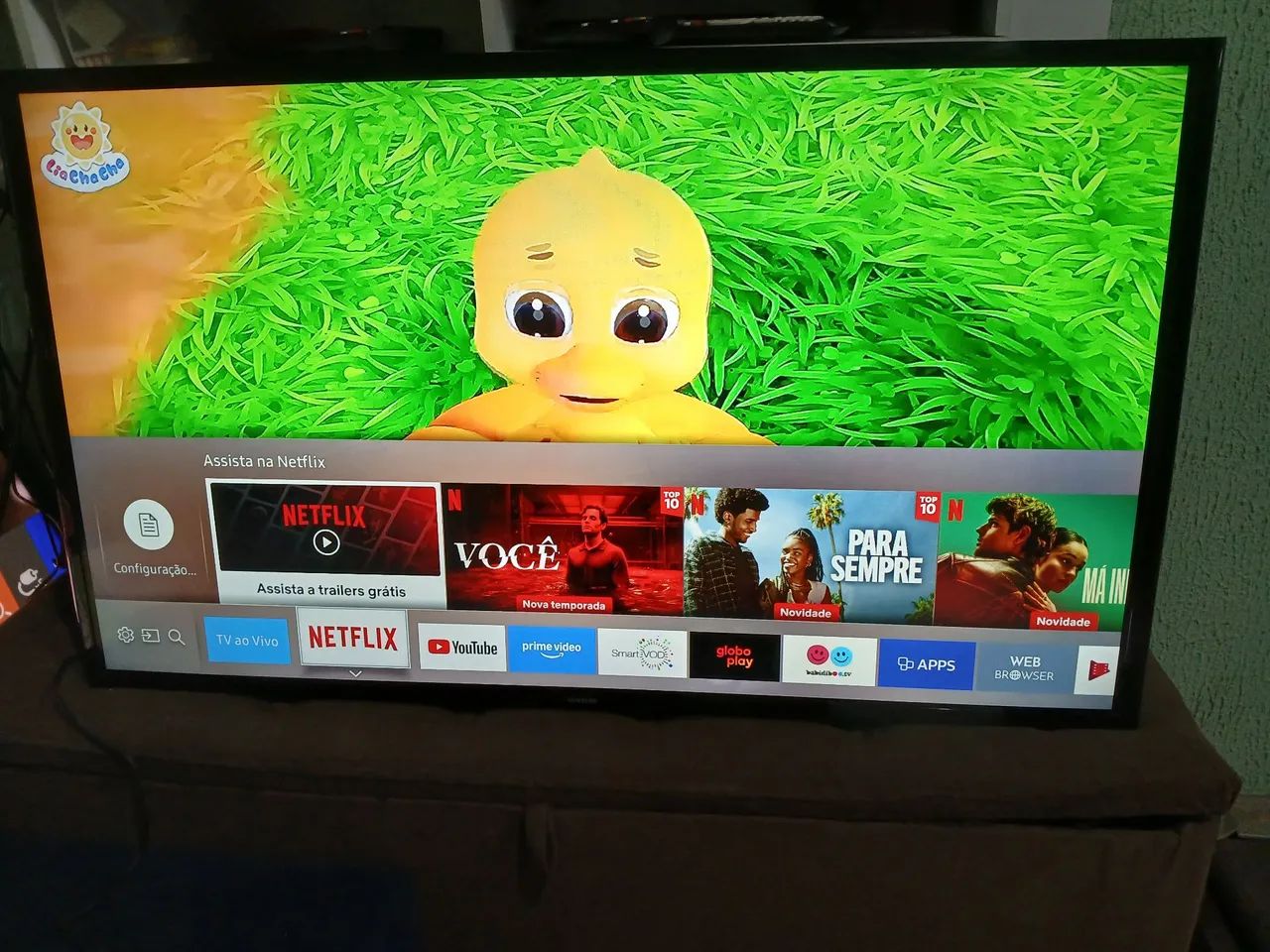 TV Smart 4K com Netflix e YouTube