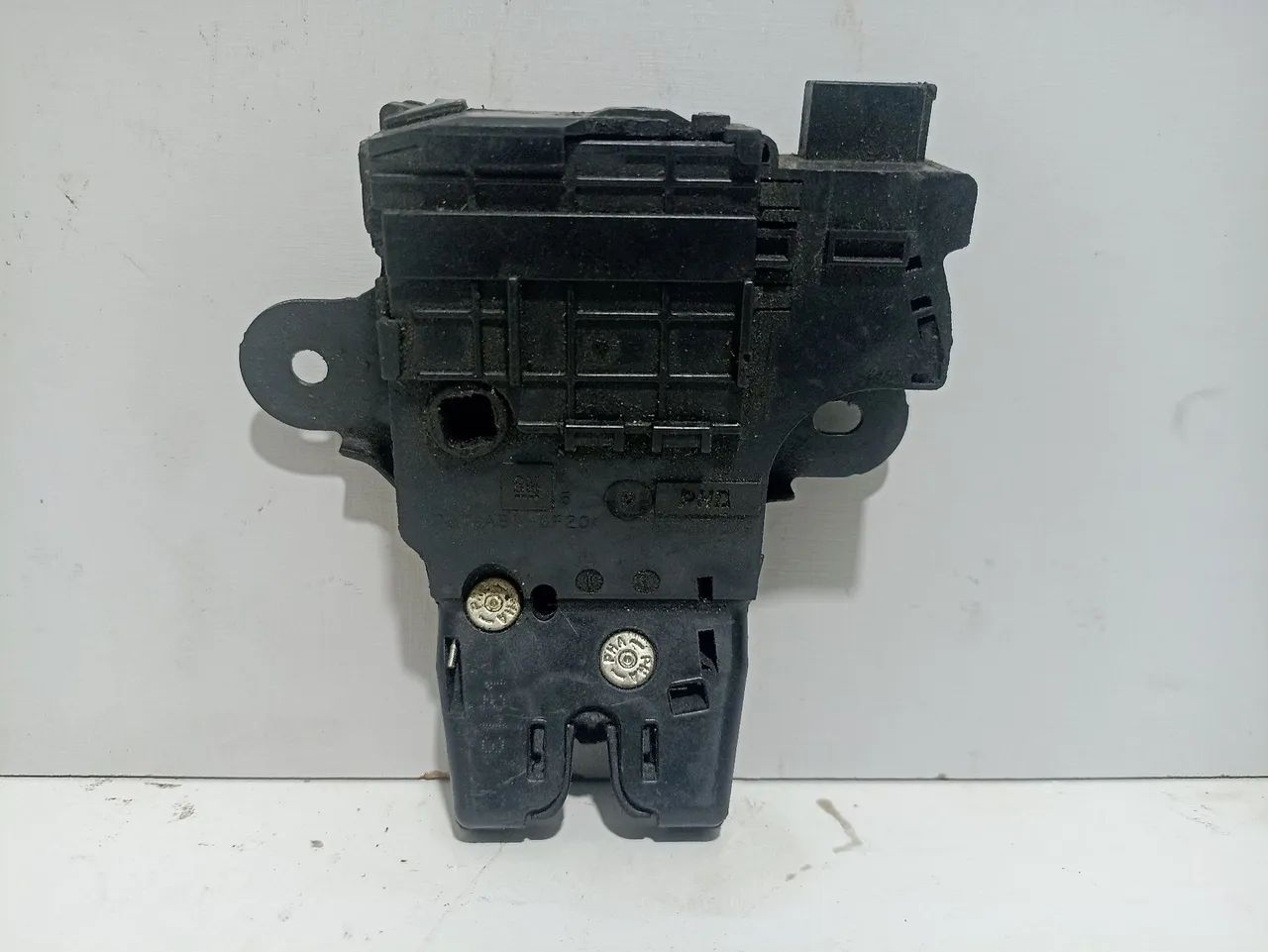 Fechadura elétrica mala GM Cobalt Prisma Cruze fechadura tampa traseira GM REF 687996079