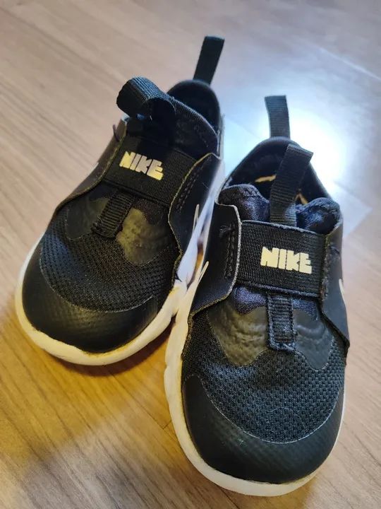Tênis Nike Bebê - Tamanho 21 - Preto