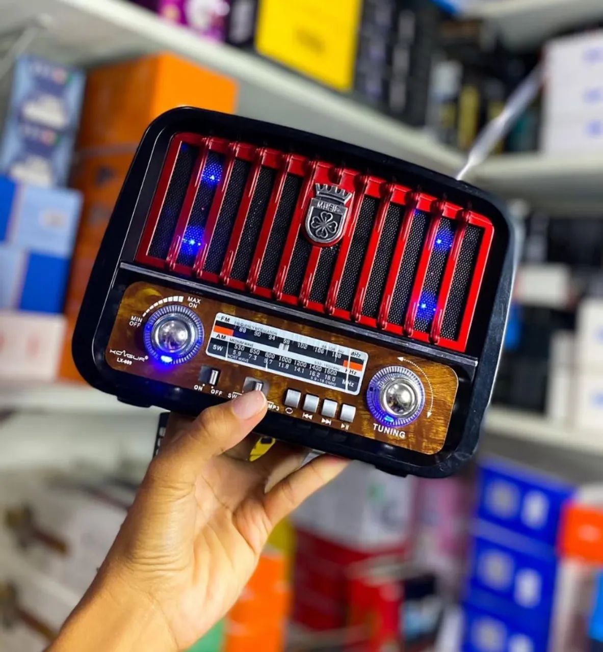 Rádio FM com lanterna estilo retrô - Foto 3