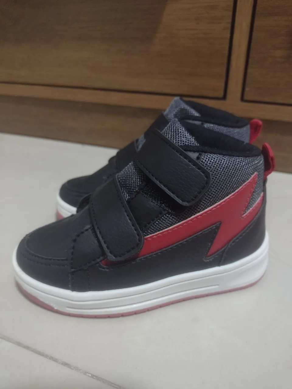 Tênis Infantil com Velcro