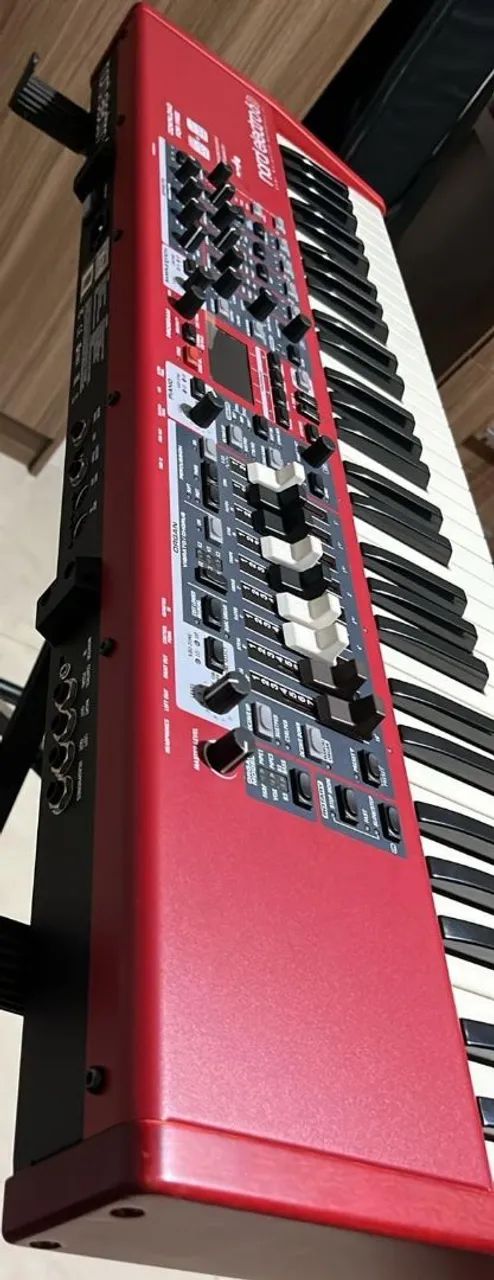 Nord Electro 6 D-61 Impecável Novo ! 