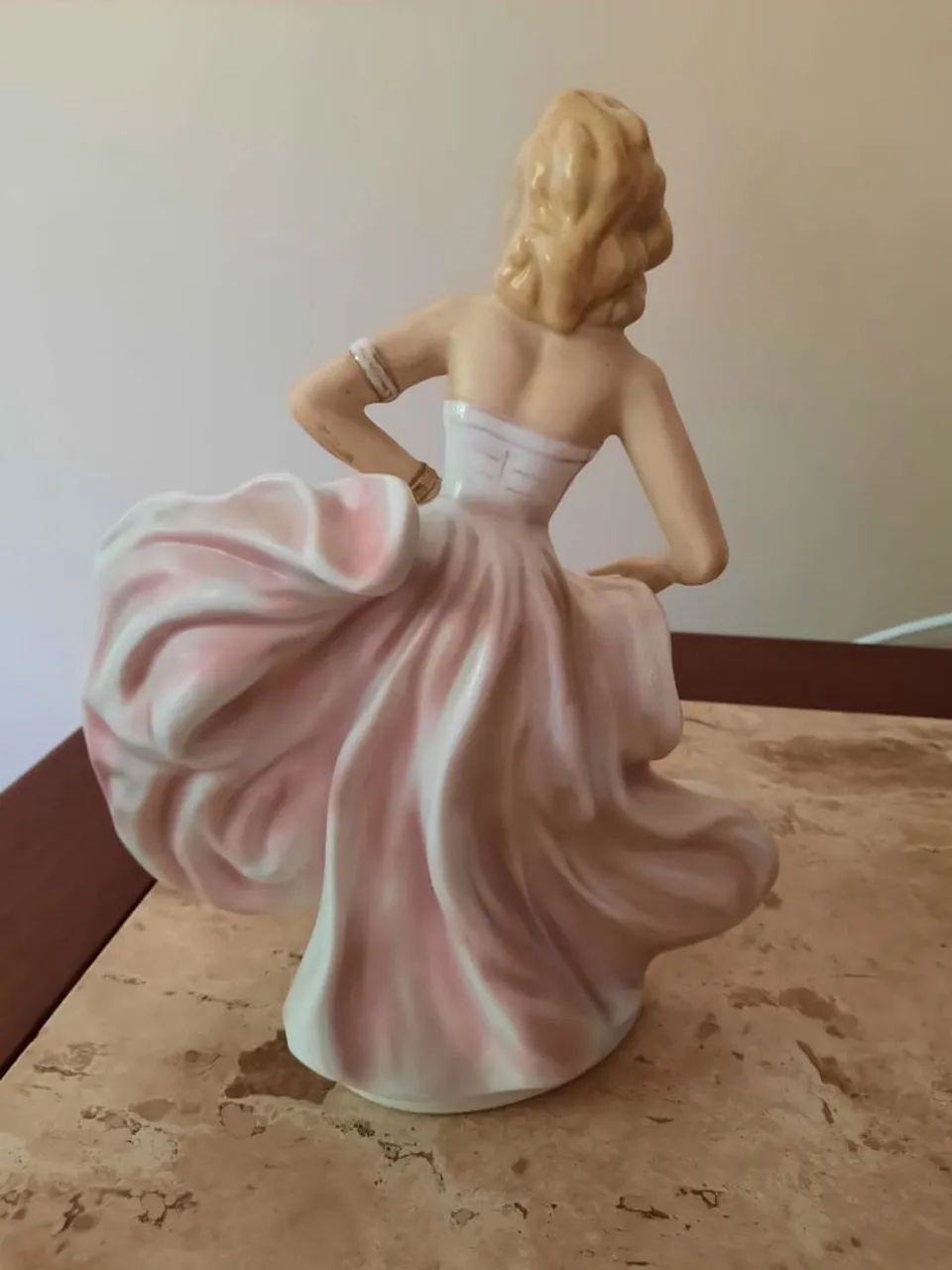 Boneca de porcelana Marilyn Monroe - Foto 2