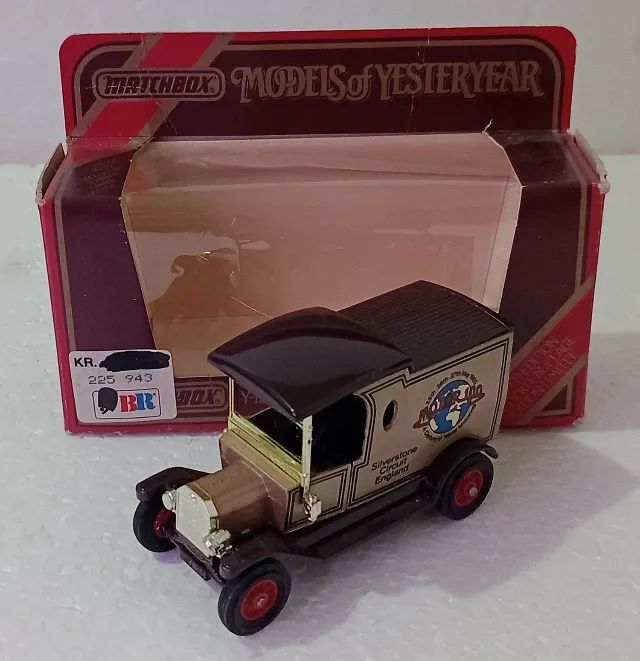 Matchbox Lesney Yesteryear - Ford Model T Van Y-12