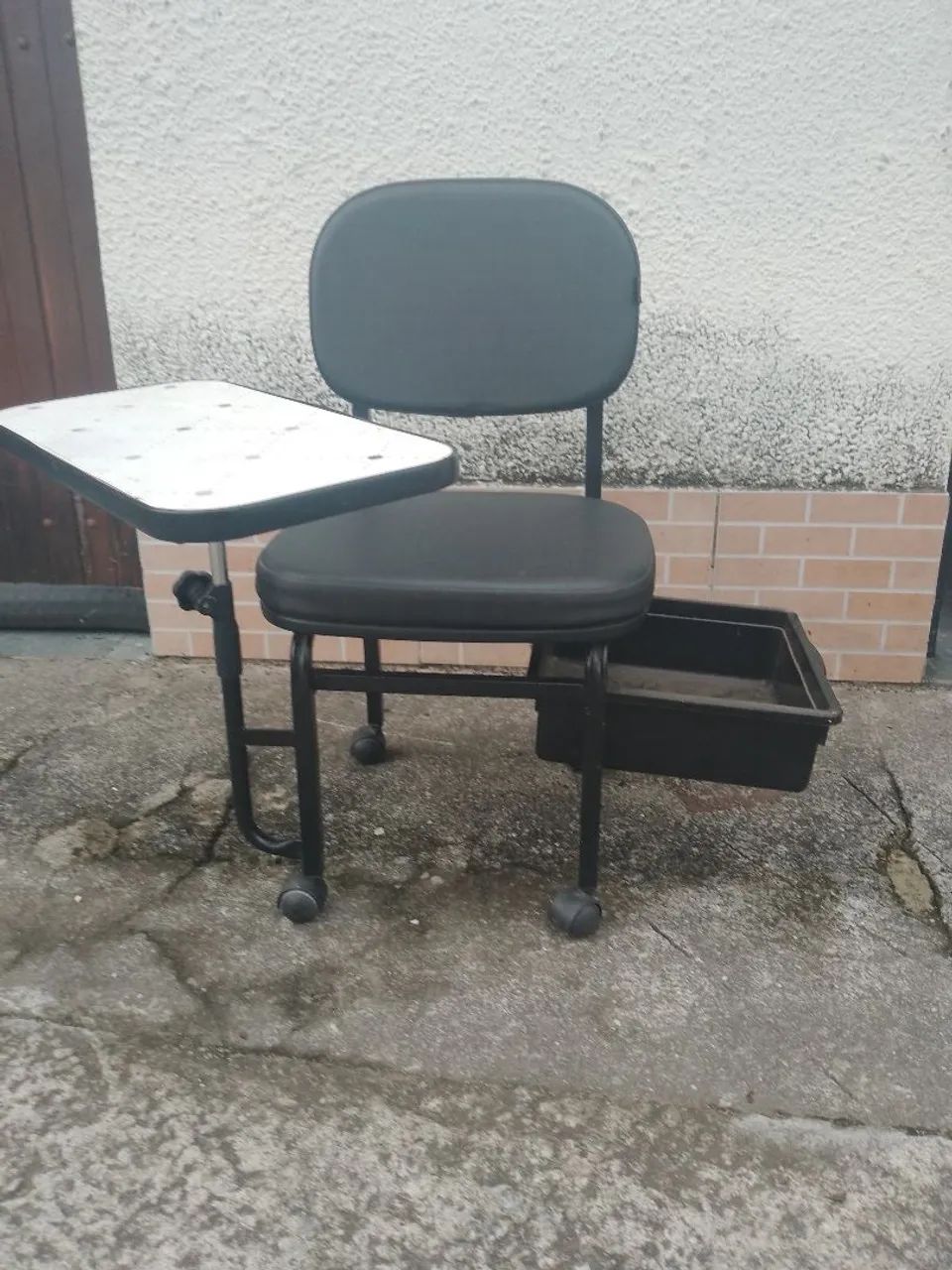 Cadeira de manicure com bandeja - Foto 2