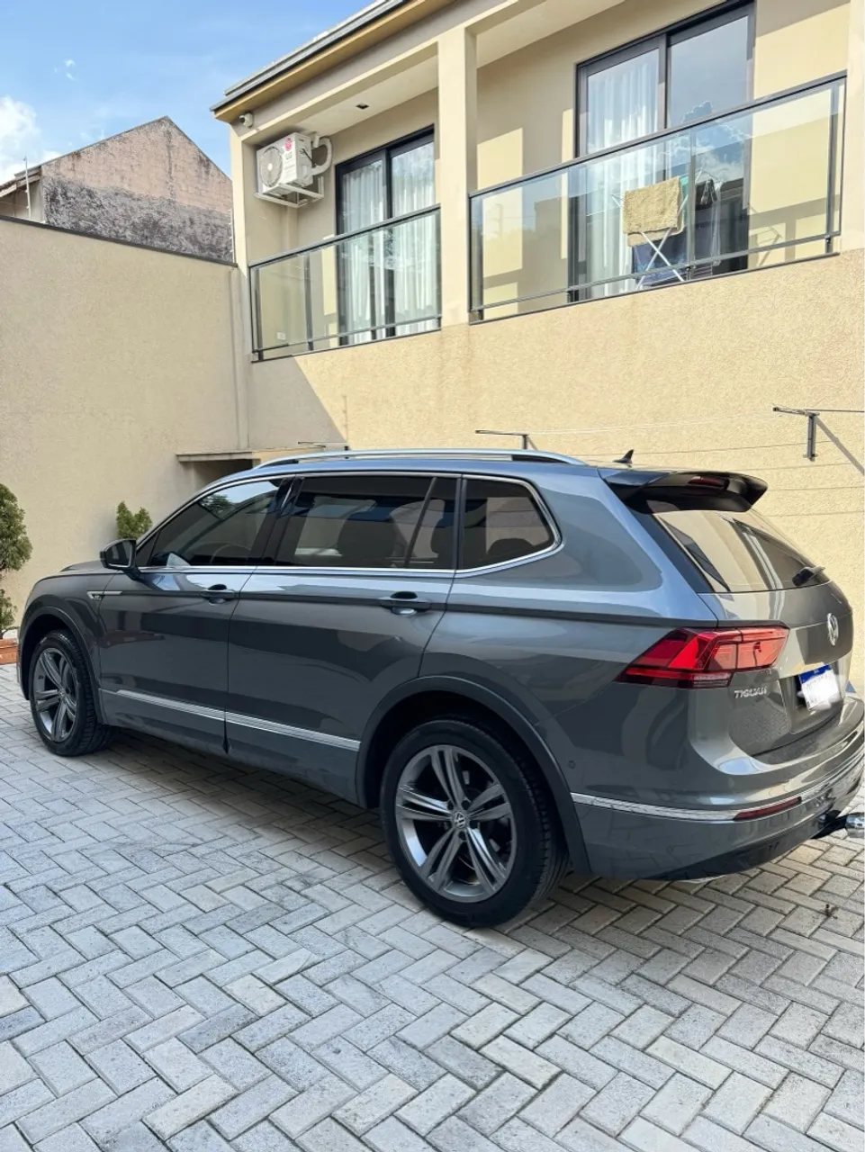 Abaixo da fipe -Tiguan R-Line AllSpace 350 TSI 2019/2019 Turbo- 7 lugares