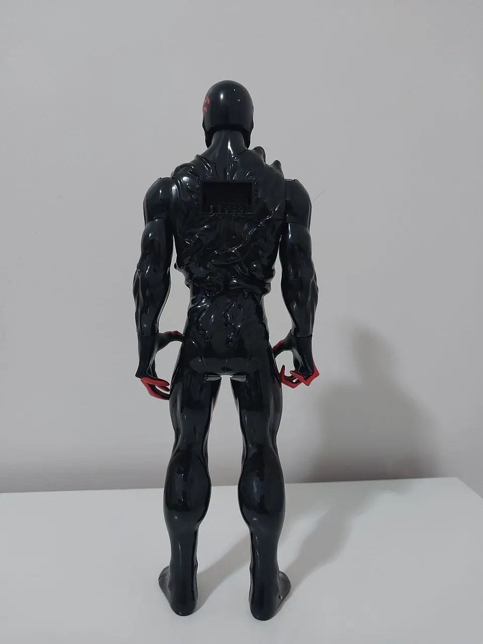Boneco Venom 30cm- Original Hasbro  - Foto 3