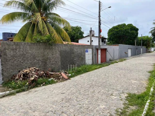 Lote 10x18m - Rua pavimentada - Barra Nova