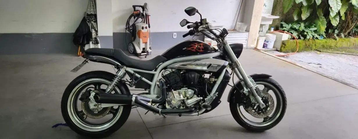 Hyosung Aquila 650cc