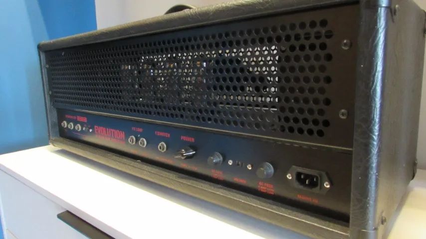 Amplificador Valvulado Alien Evolution 100w - Foto 6