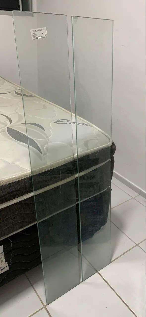 Painel de vidro