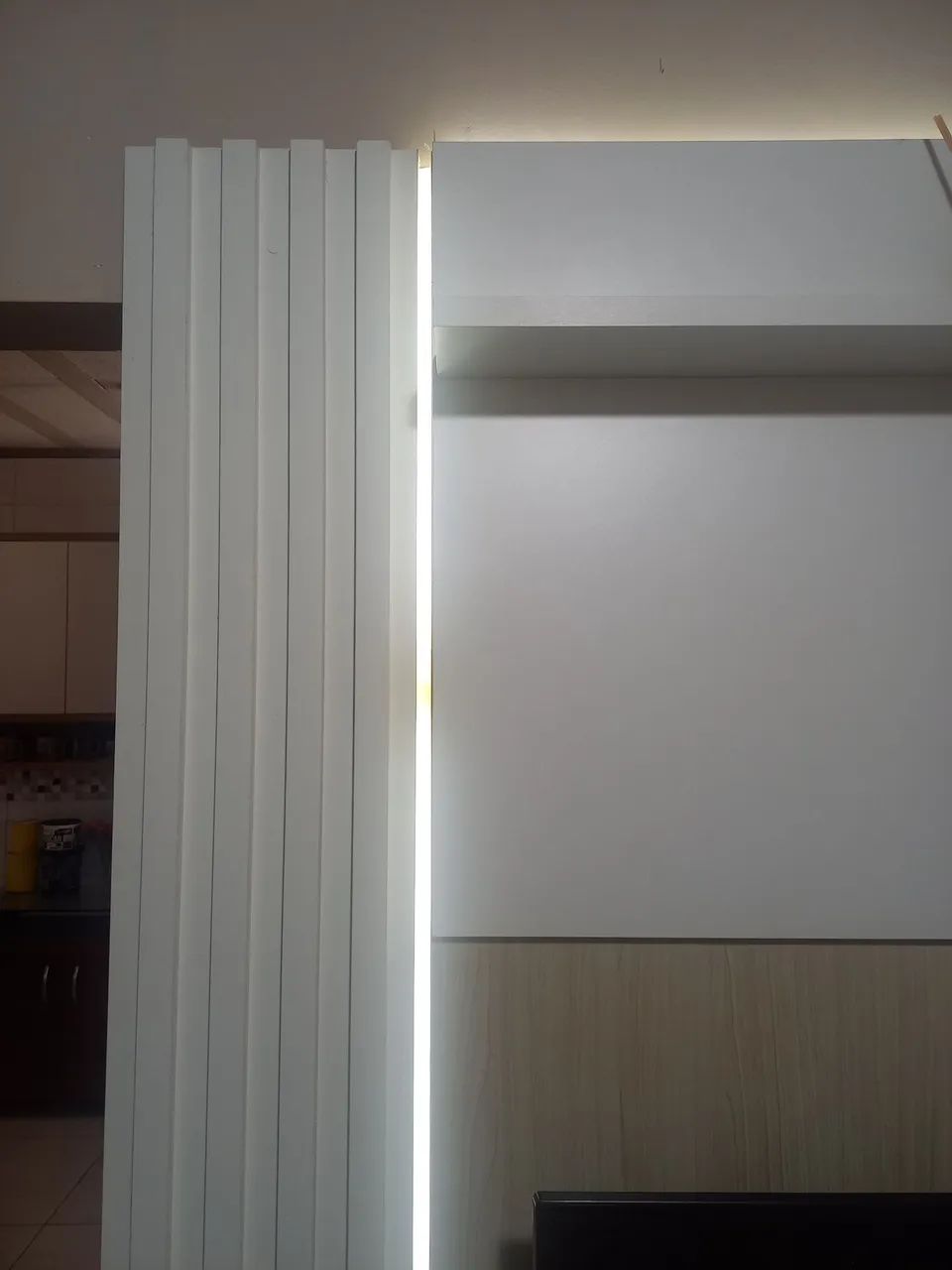 Painel de tv com led marcenaria  - Foto 3