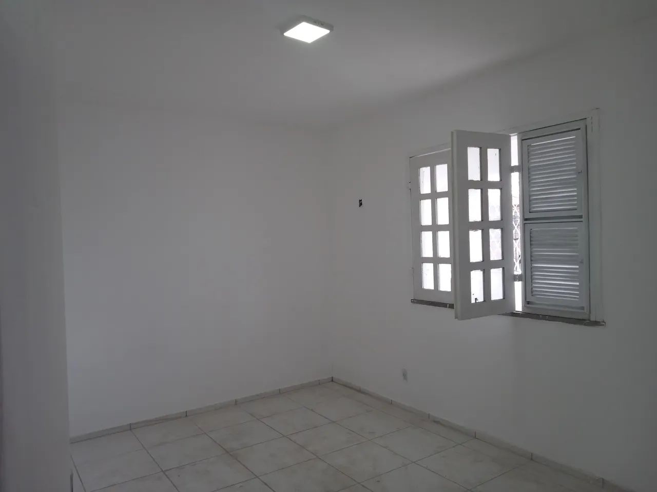 Oferta Exclusiva !! Ampla Casa de 306 m² na Vila Peri  Localização em Crescimento e Valori - Foto 3