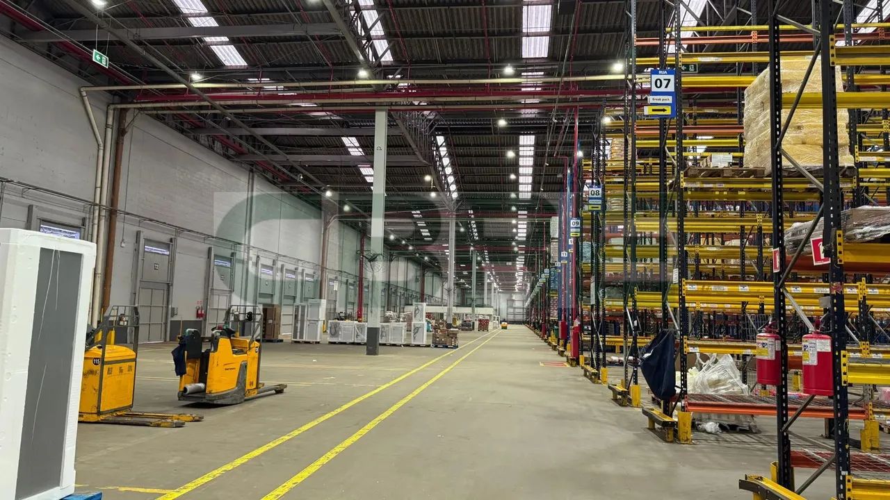 Galpão de 5.000 m² Ideal para Last Mile no Bairro Sarandi - Porto Alegre