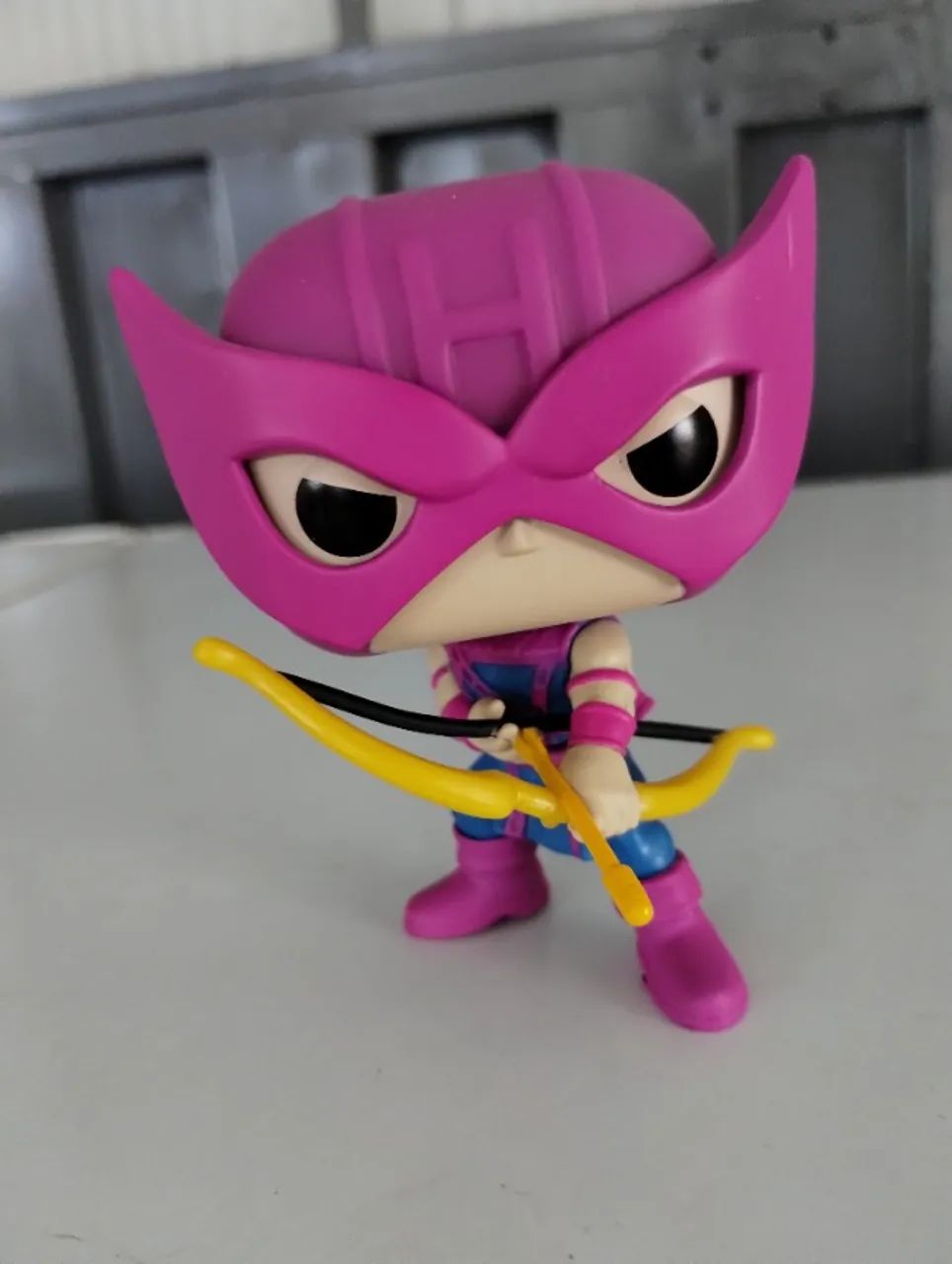 Funko Pop Hawkeye #914 - Original com caixa (Marvel PX Exclusive)