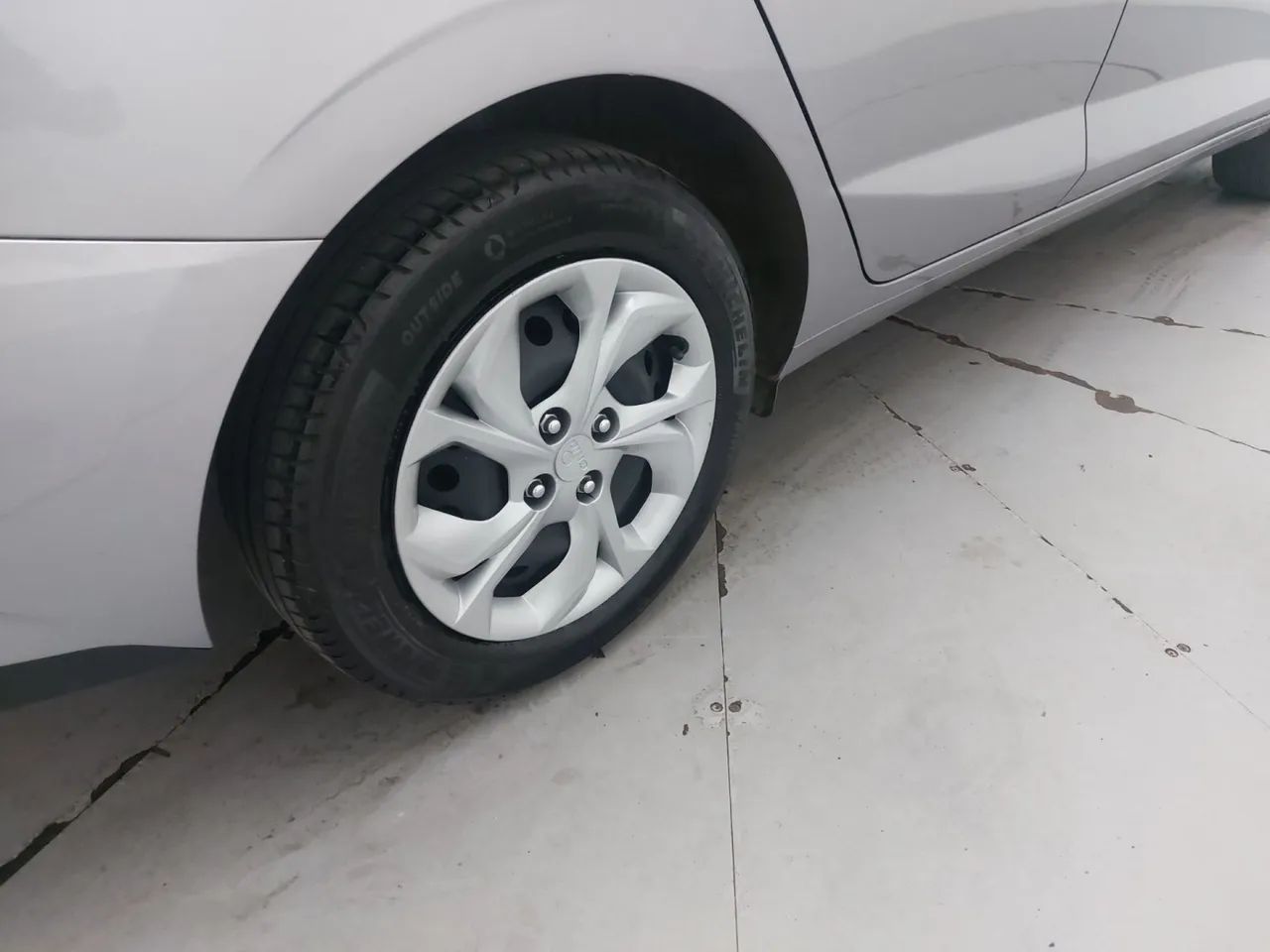 Hyundai HB20S Comfort Plus 1.0 TB Flex 12V Aut, foto 14 de 18