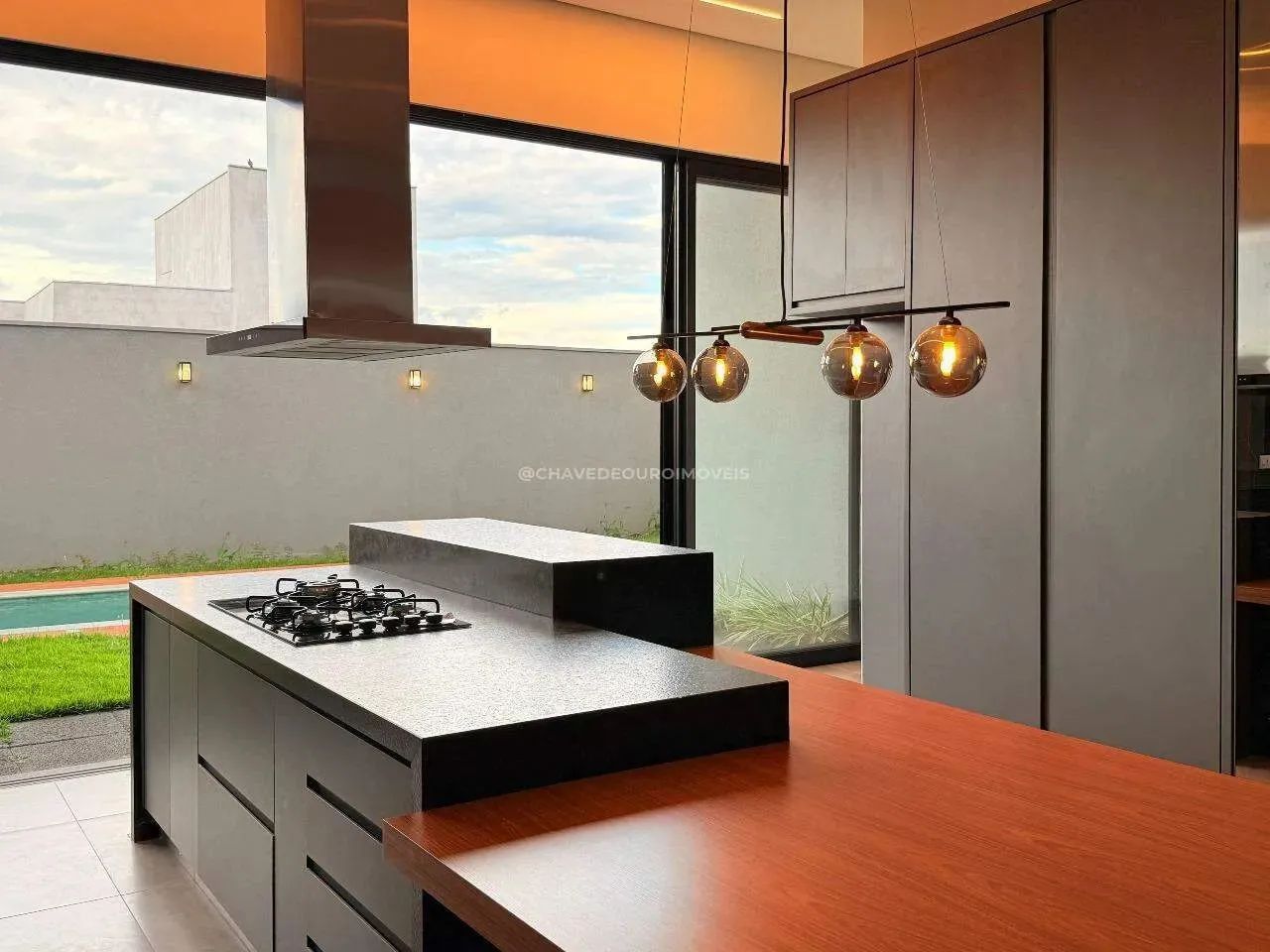 Casa á venda com de 03 suítes, no condomínio Cyrela Landscap em Uberaba -Mg