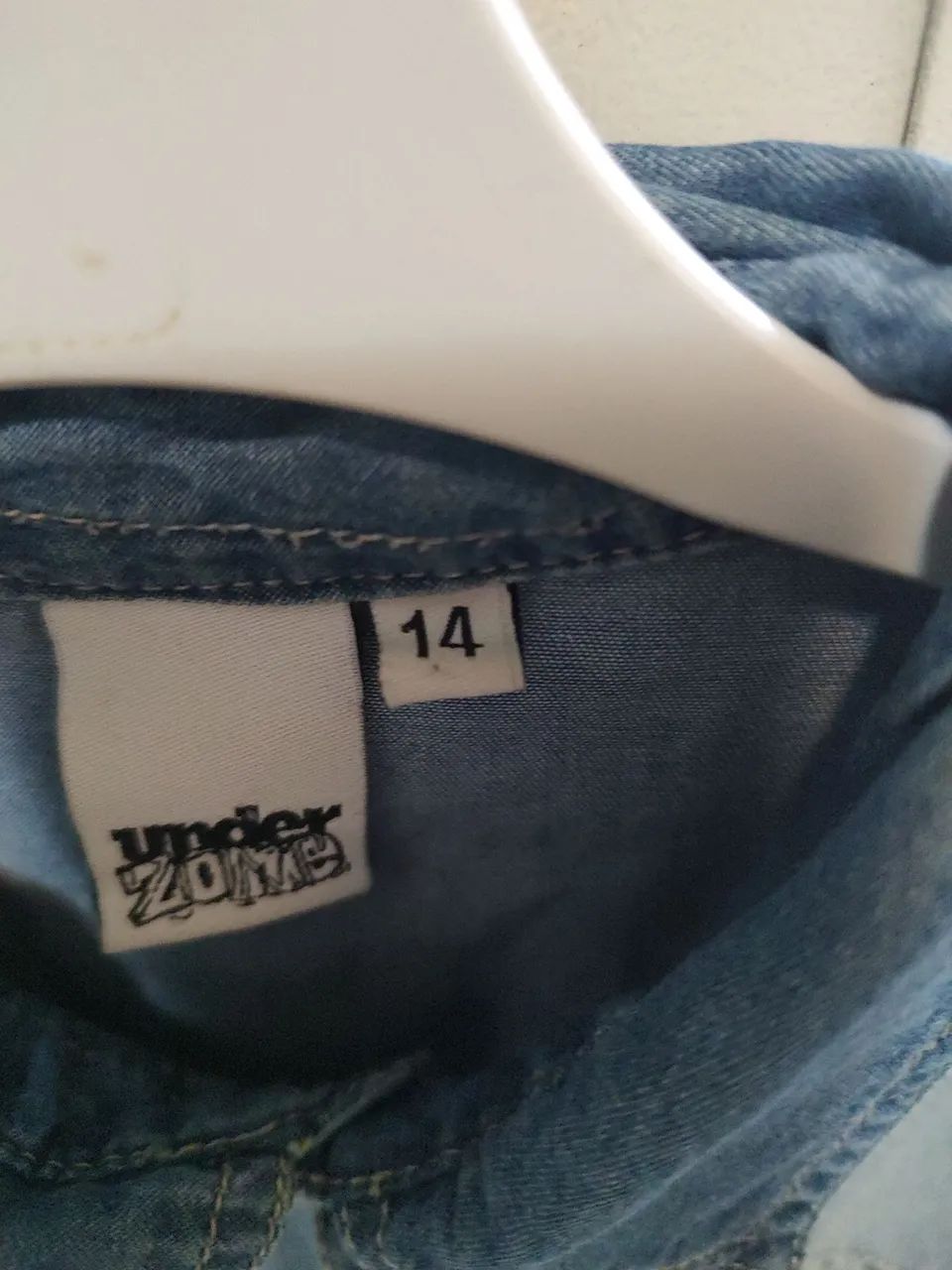 Camisa Jeans Infantil C&A. - Foto 2