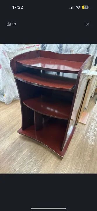 Mesa de escritório com gaveta para teclado 
