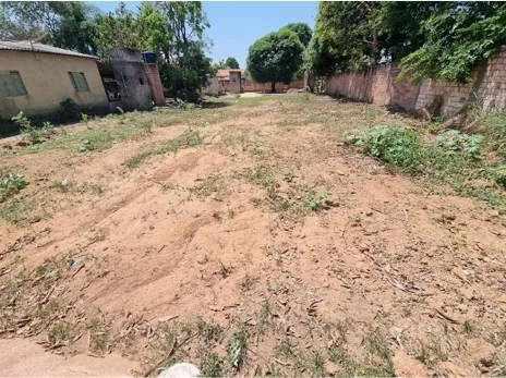 INVISTA NO SEU FUTURO: Terreno Perfeito para Seu Projeto dos Sonhos!