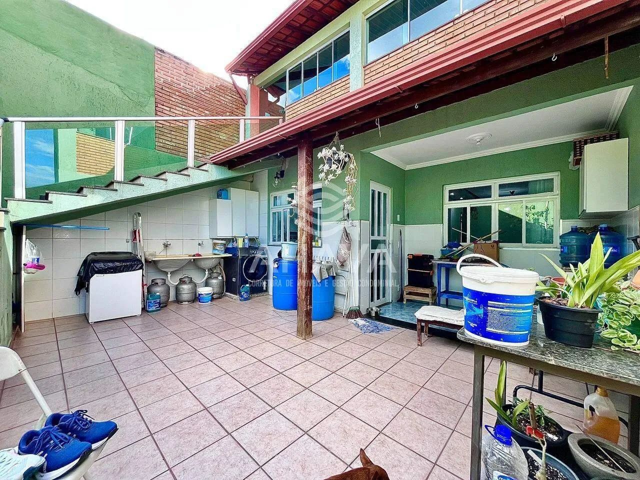Casa com 3 Quartos à Venda - 360m² - Jardim Guanabara, próximo à Av. Cristiano Machado - Foto 4