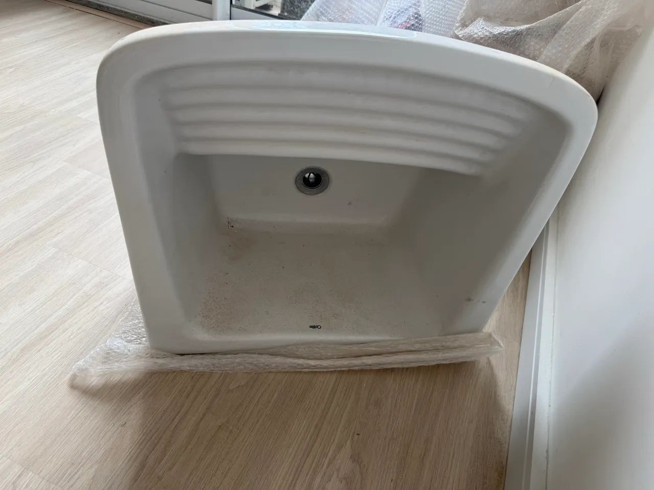 Tanque com coluna 64739441986691120