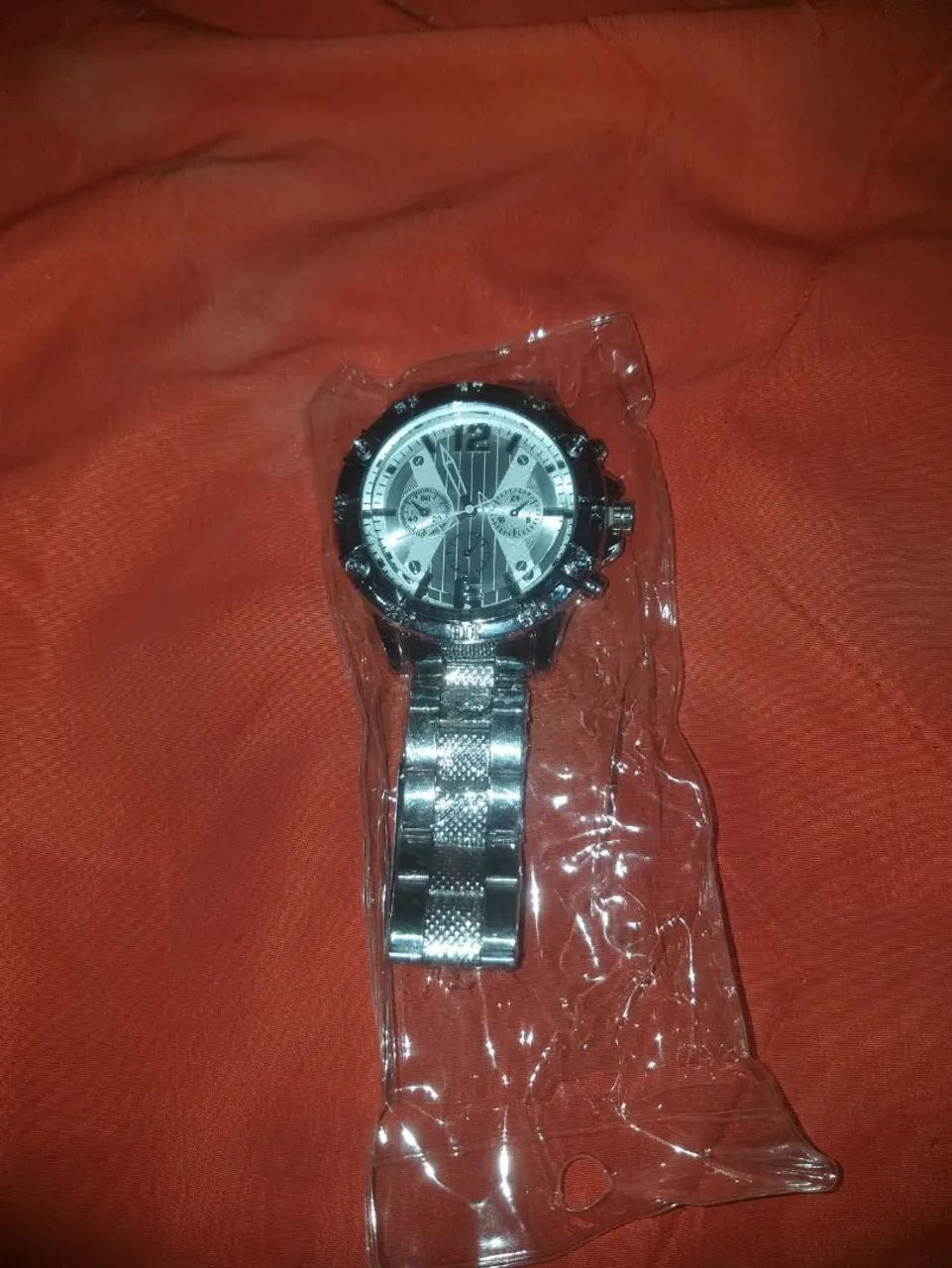 Relógio de pulso masculino prateado*novo*!