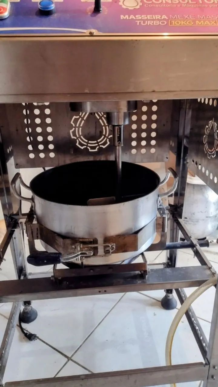 Masseira Planetária de Salgados CONSULTOMAQ MAX - 10KG - A GÁS + 220V + PANELA EXTRA - Foto 2