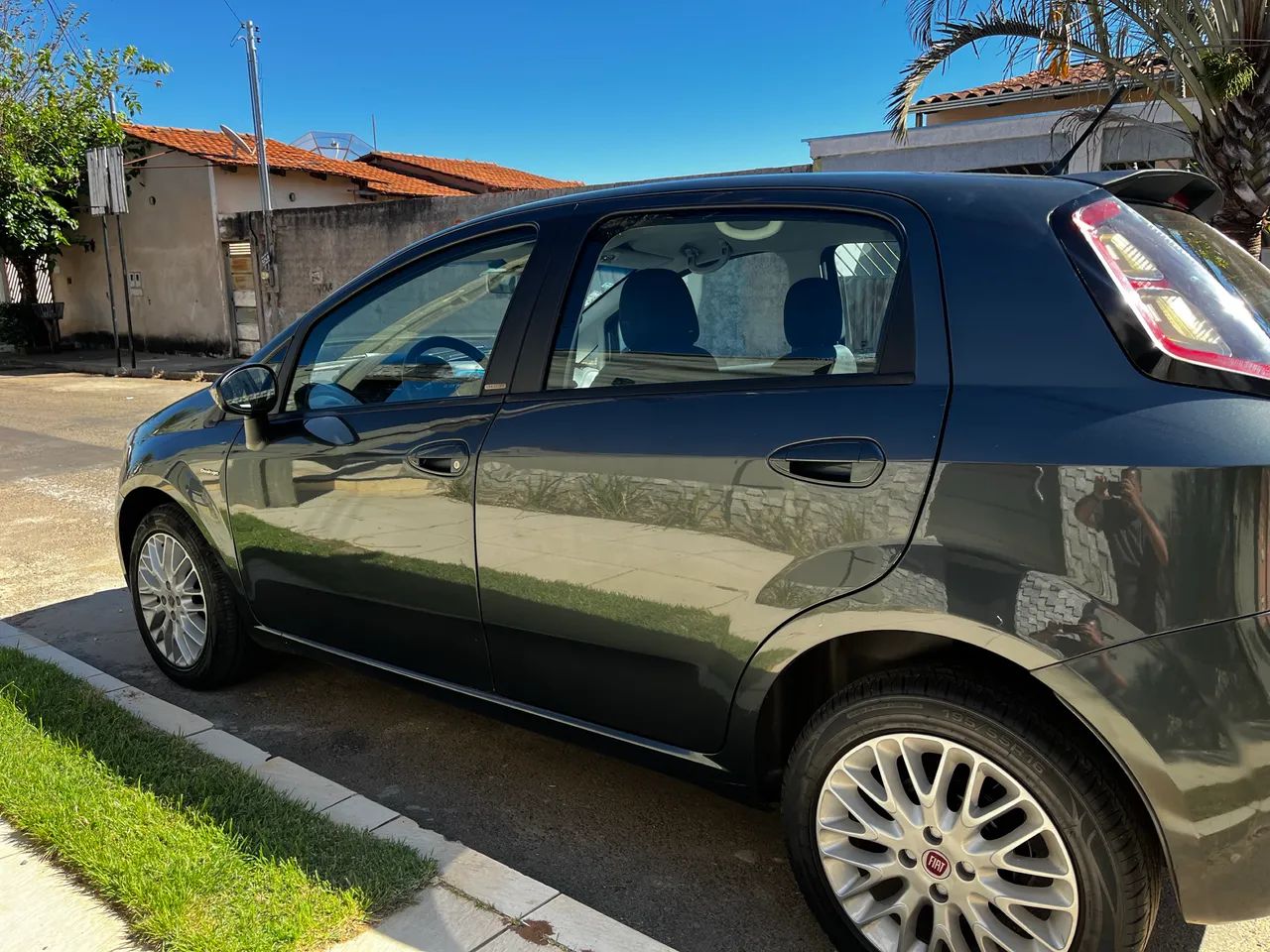 Fiat Punto Essence 1.6 Flex 16V 5P 2013 - Foto 7