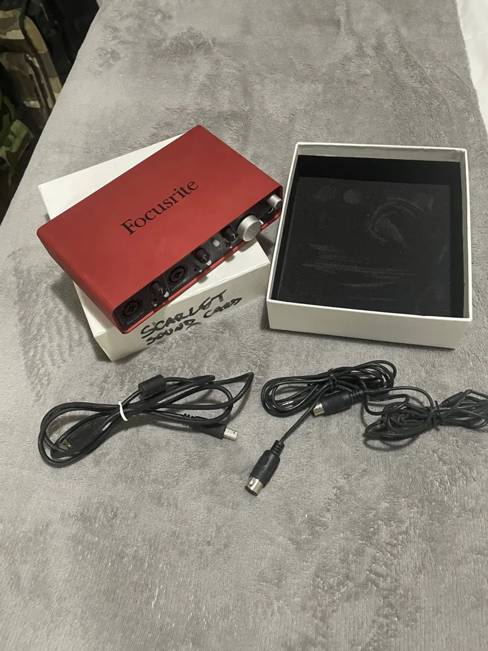 Áudio Card Focusrite Scarlett 2i4